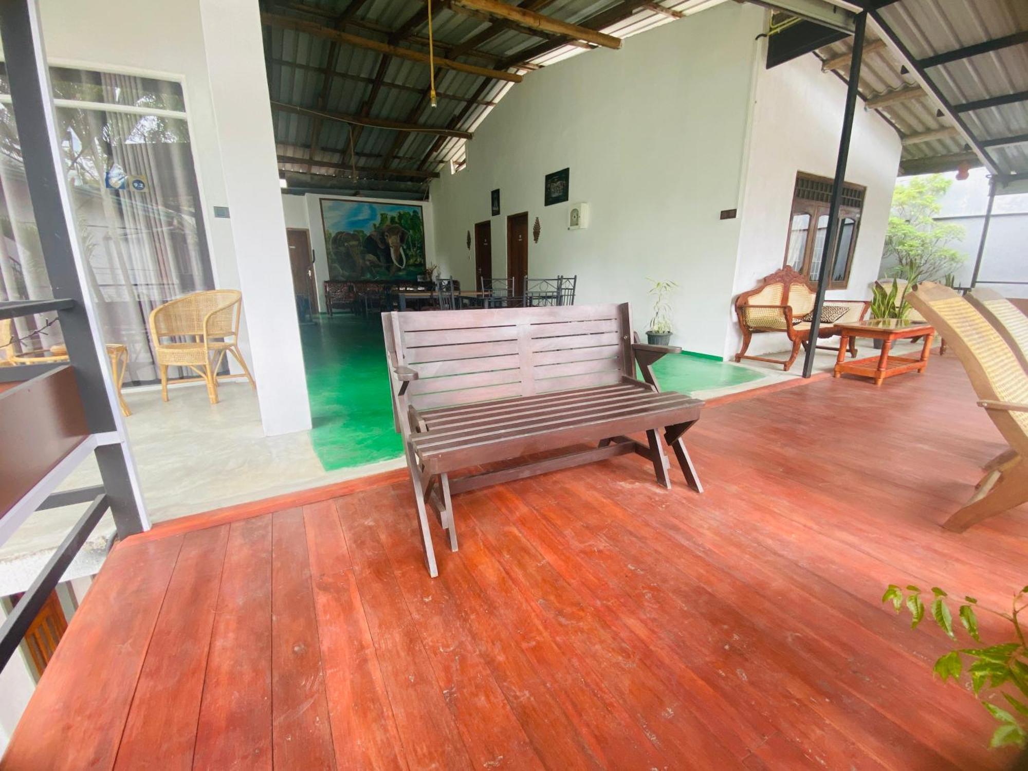 Blossom Inn Ella Luaran gambar